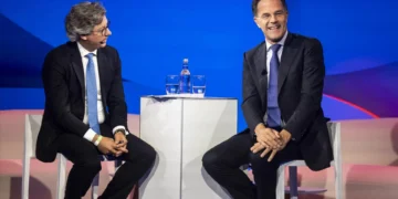 Rutte não fala do Médio Oriente e gere Trump com pinças