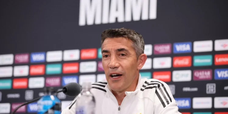 Di María titular e um plantel forte em 2025/26. Tudo o que disse Lage