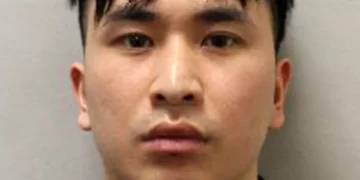 Estudante chinês condenado à prisão perpétua no Reino Unido por drogar e estuprar dez mulheres