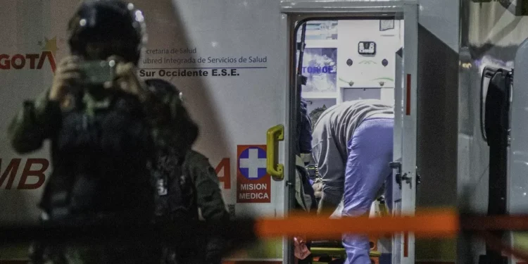 Estado de saúde do pré-candidato baleado na cabeça na Colômbia é de ‘gravidade máxima’