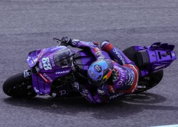 “Tivemos complicações inesperadas com muitas vibrações na roda traseira”