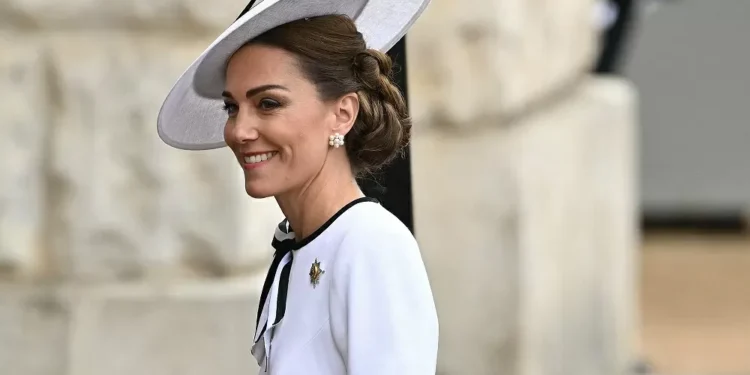 Kate Middleton diz que recuperação do câncer é ‘uma montanha-russa’