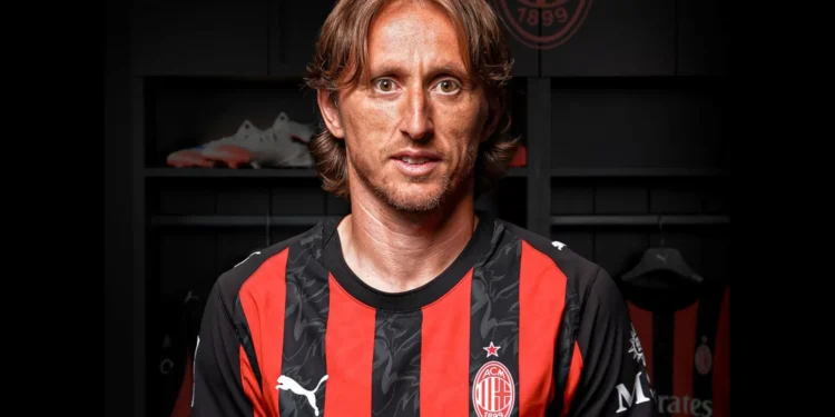 Oficial: Luka Modric já é jogador do AC Milan