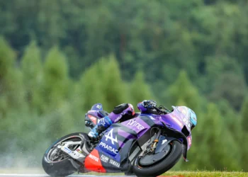 Miguel Oliveira não vai além do 13.º lugar no sprint do GP da Chéquia