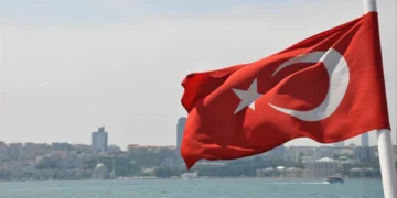 Dez bombeiros morrem em incêndio na Turquia