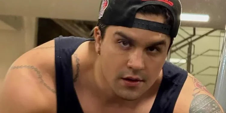 Luan Santana posta foto na academia e choca fãs com seus músculos: “Fortão”