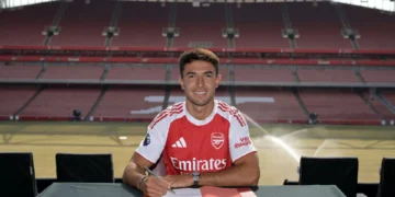 EM DIRETO: Siga os rumores e os negócios do mercado de transferências