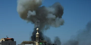 Síria apela à “contenção” e envia força para acabar com confrontos no sul