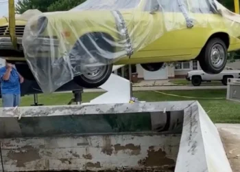 Chevrolet Vega, o carro desenterrado da maior cápsula do tempo