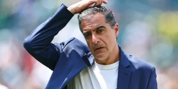 Renato Paiva ainda agora foi despedido e pode ter nova equipa no Brasil