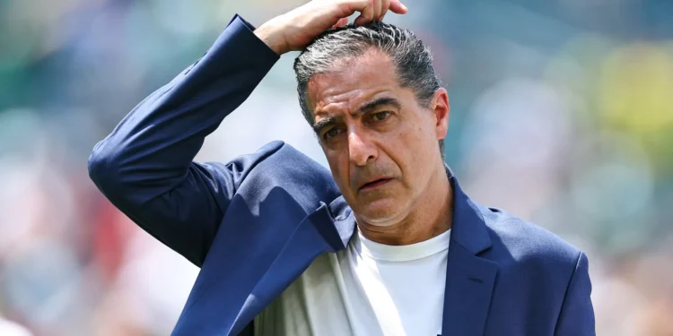 Renato Paiva ainda agora foi despedido e pode ter nova equipa no Brasil