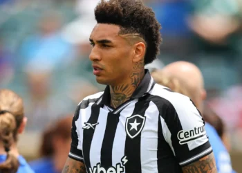 EM DIRETO: Siga os rumores e os negócios do mercado de transferências