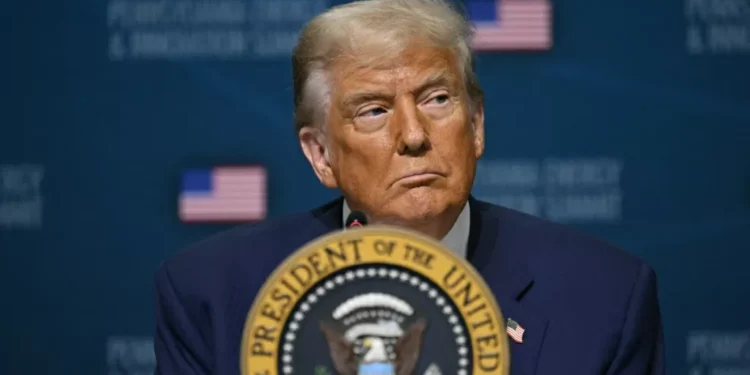 Governo Trump expulsa cinco imigrantes da Ásia e do Caribe para Eswatini, pequeno país africano