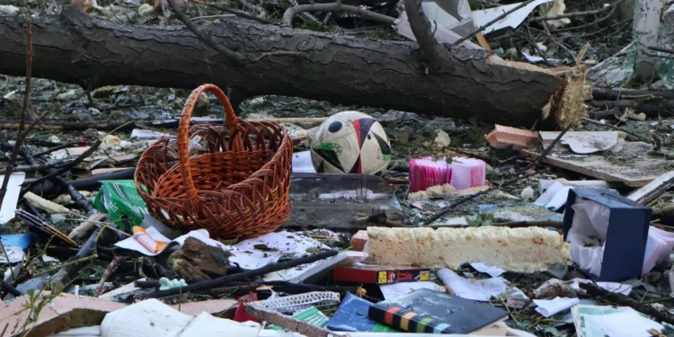 Ataques russos ascendem aos 5.681 em 1 dia: mísseis, ‘drones’ e bombas