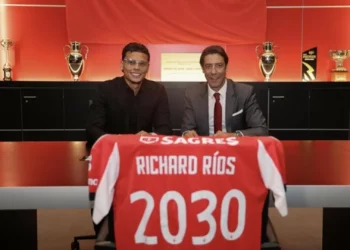 EM DIRETO: Siga os rumores e os negócios do mercado de transferências