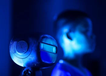 Usa ferramentas de IA? Uso prolongado pode gerar “dívida cognitiva”