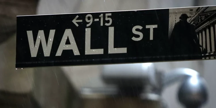 “Investidores sentem-se otimistas”. Wall Street fecha em alta