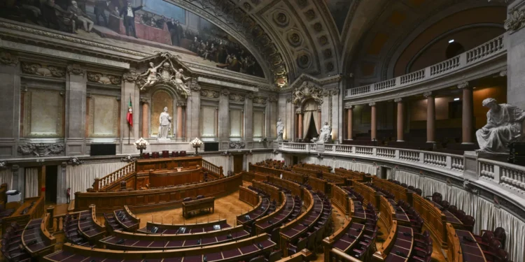 Eleição do provedor de Justiça adiada para depois das férias parlamentares