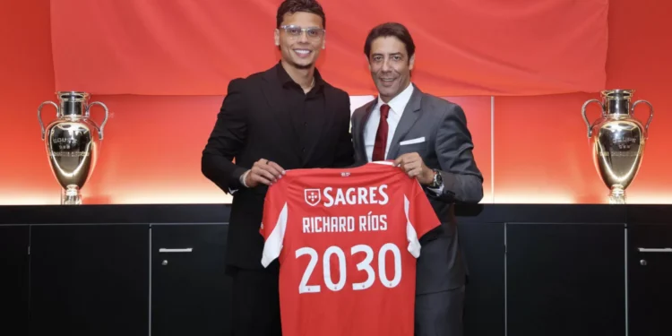 Oficial: Richard Ríos é reforço do Benfica para 2025/26