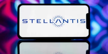 Stellantis de lucros a prejuízo milionário. Tarifas custam caro