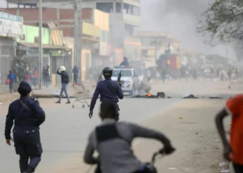 Volência, vandalismo e pilhagens. Pelo menos quatro mortes e mais de 500 detenções em Luanda