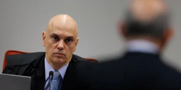 Supremo brasileiro investiga transações em anúncio de tarifas de Trump