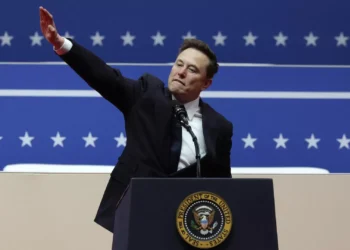 Empresa de Musk obrigada a apagar publicações feitas pelo Grok que elogiavam Hitler