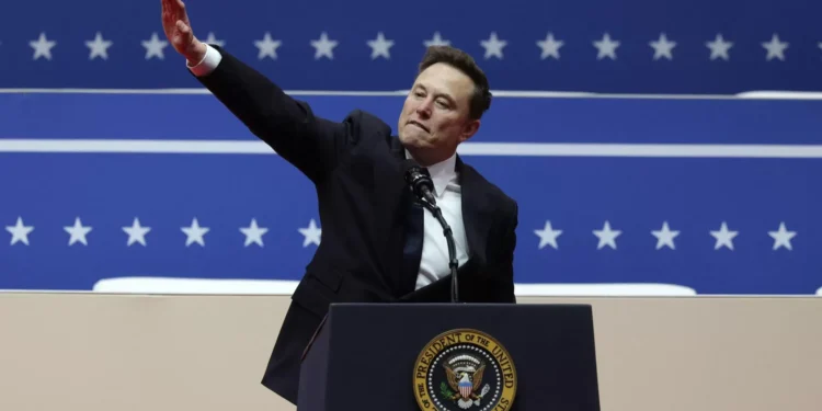 Empresa de Musk obrigada a apagar publicações feitas pelo Grok que elogiavam Hitler