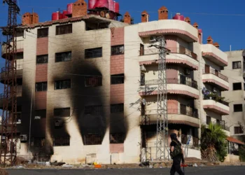 Protestos em Londres e Paris contra violência intercomunitária em Sweida