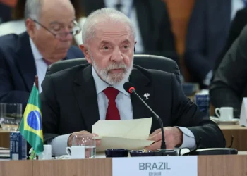 Lula defende na cimeira dos BRICS reformas no Banco Mundial OMC e FMI