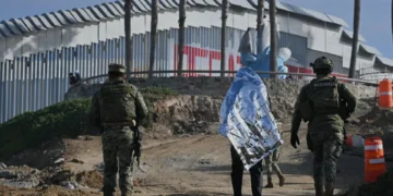 Juiz impede suspensão de pedidos de asilo nos EUA na fronteira com México