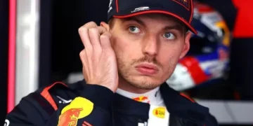 Max Verstappen está mais próximo de trocar RBR por Mecedes, diz site
