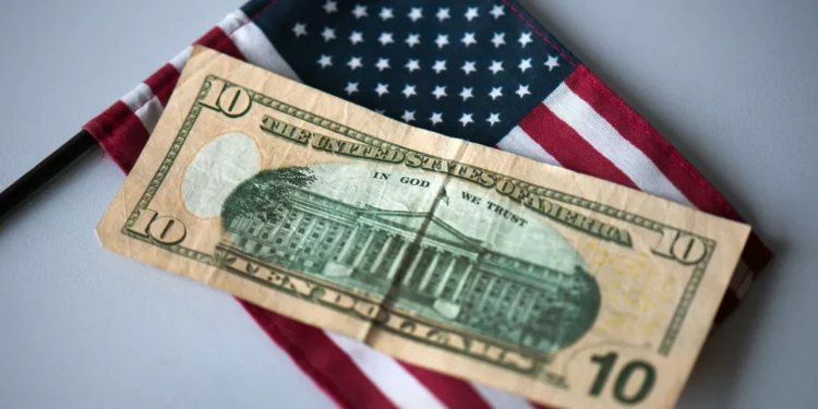 Défice público dos EUA aumenta (apesar de mais receita tarifária)