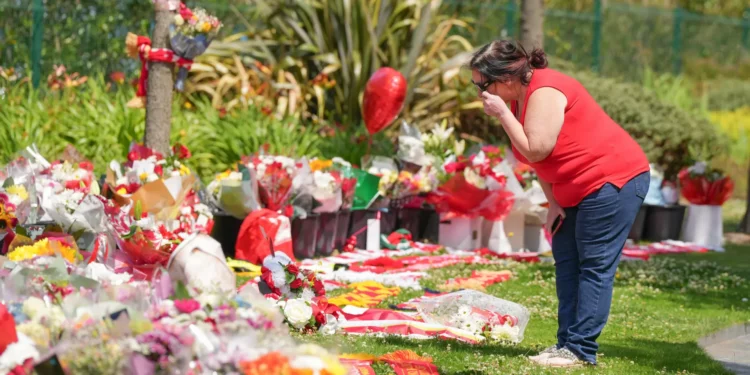 Cidade de Liverpool chora e homenageia futebolista Diogo Jota