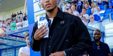 EM DIRETO: Siga os rumores e os negócios do mercado de transferências