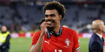 EM DIRETO: Siga os rumores e os negócios do mercado de transferências