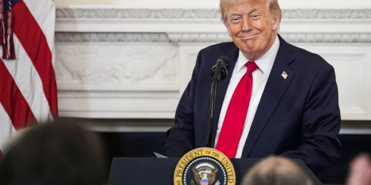 Trump diz que Lula pode ligar “quando quiser” para negociar tarifas