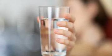 Da torneira é de graça: restaurante lança cardápio exclusivo de água