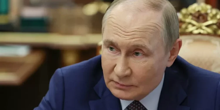 Putin se reunirá com presidente iraniano para discutir programa nuclear de Teerã