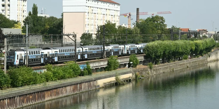 Detido suspeito de matar quatro homens encontrados no Rio Sena