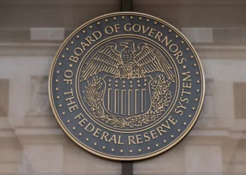 Maioria dos dirigentes do Fed considera que risco de inflação supera o de emprego