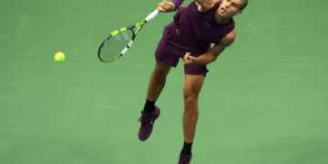 Carlos Alcaraz bate Opelka e está na segunda ronda do US Open