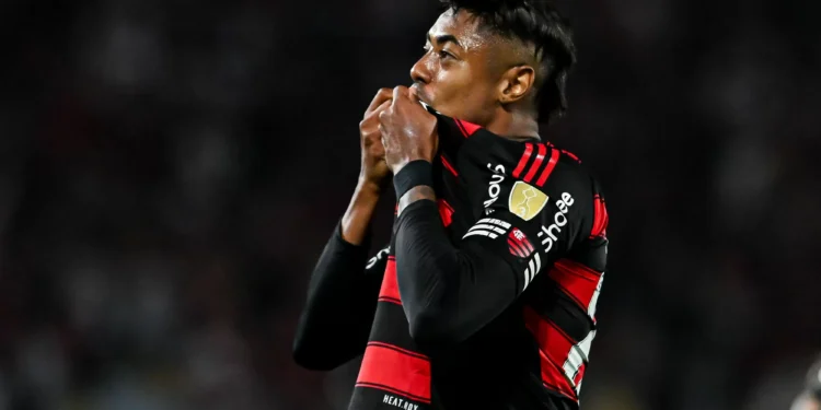 Veja o gol de Bruno Henrique em Flamengo x Inter pela Libertadores