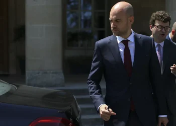 França saúda “decisão corajosa” do Líbano de desarmar o Hezbollah