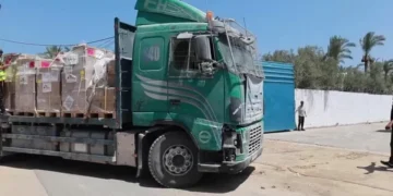 Caminhões da OMS chegam a Gaza com suprimentos médicos essenciais