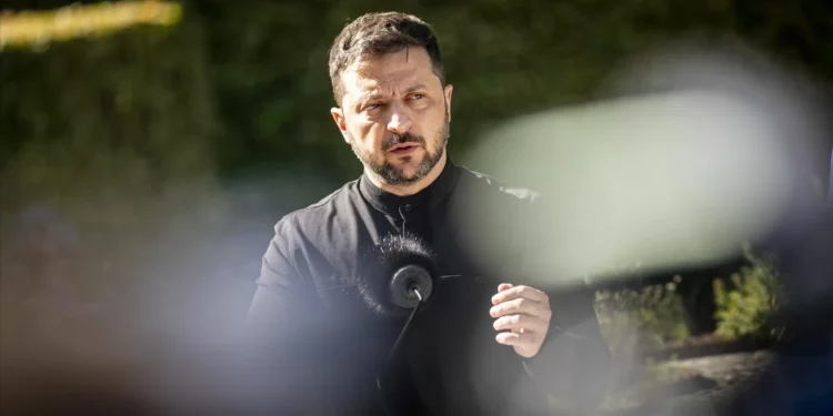 Zelensky recusa ceder território no Leste da Ucrânia