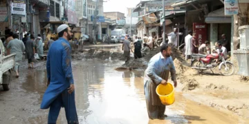 Quase 350 mortos e 150 desaparecidos nas monções no Paquistão