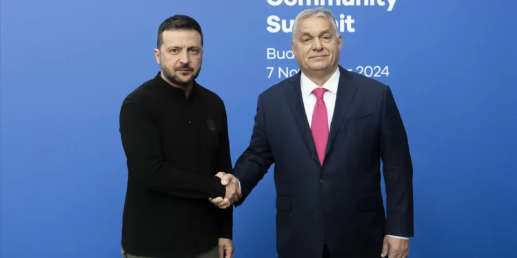 Hungria disponível para receber cimeira entre Zelensky, Putin e Trump