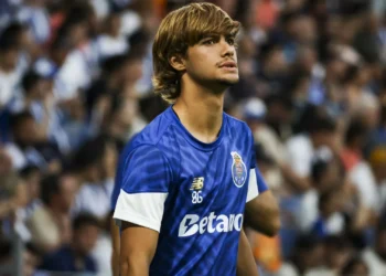 “FC Porto? Não sei quem vai sair, mas Rodrigo Mora tem de entrar no onze”