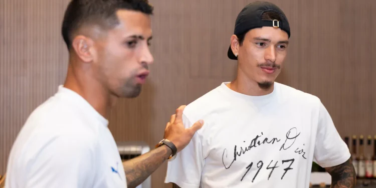 EM DIRETO: Siga os rumores e os negócios do mercado de transferências